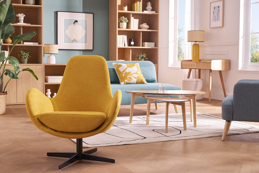 salon avec meubles bois jaune et vert de gris