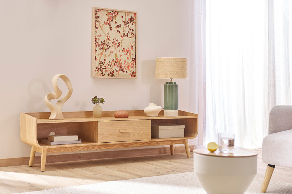 décoration au-dessus meuble TV