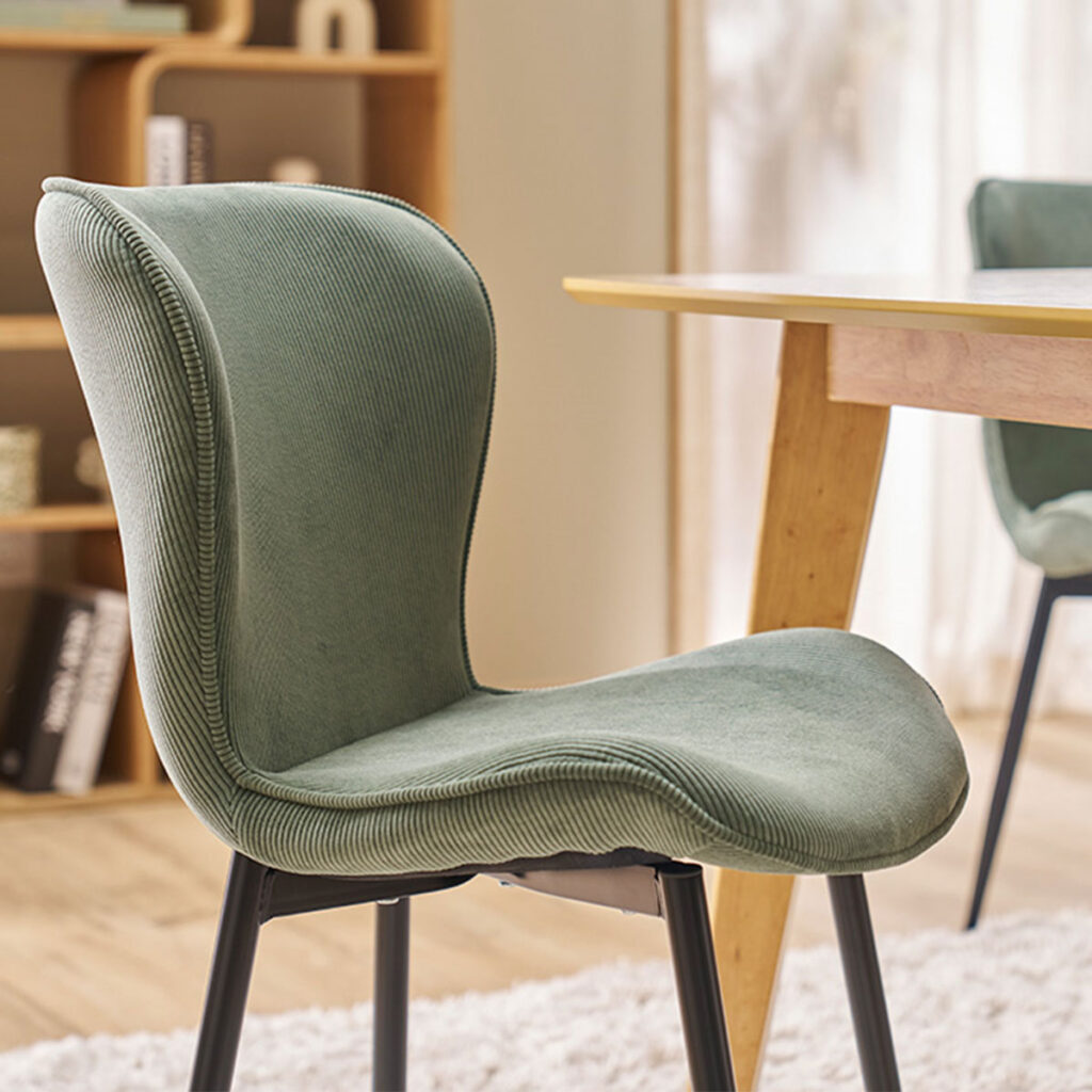 chaise de salle à manger en velours