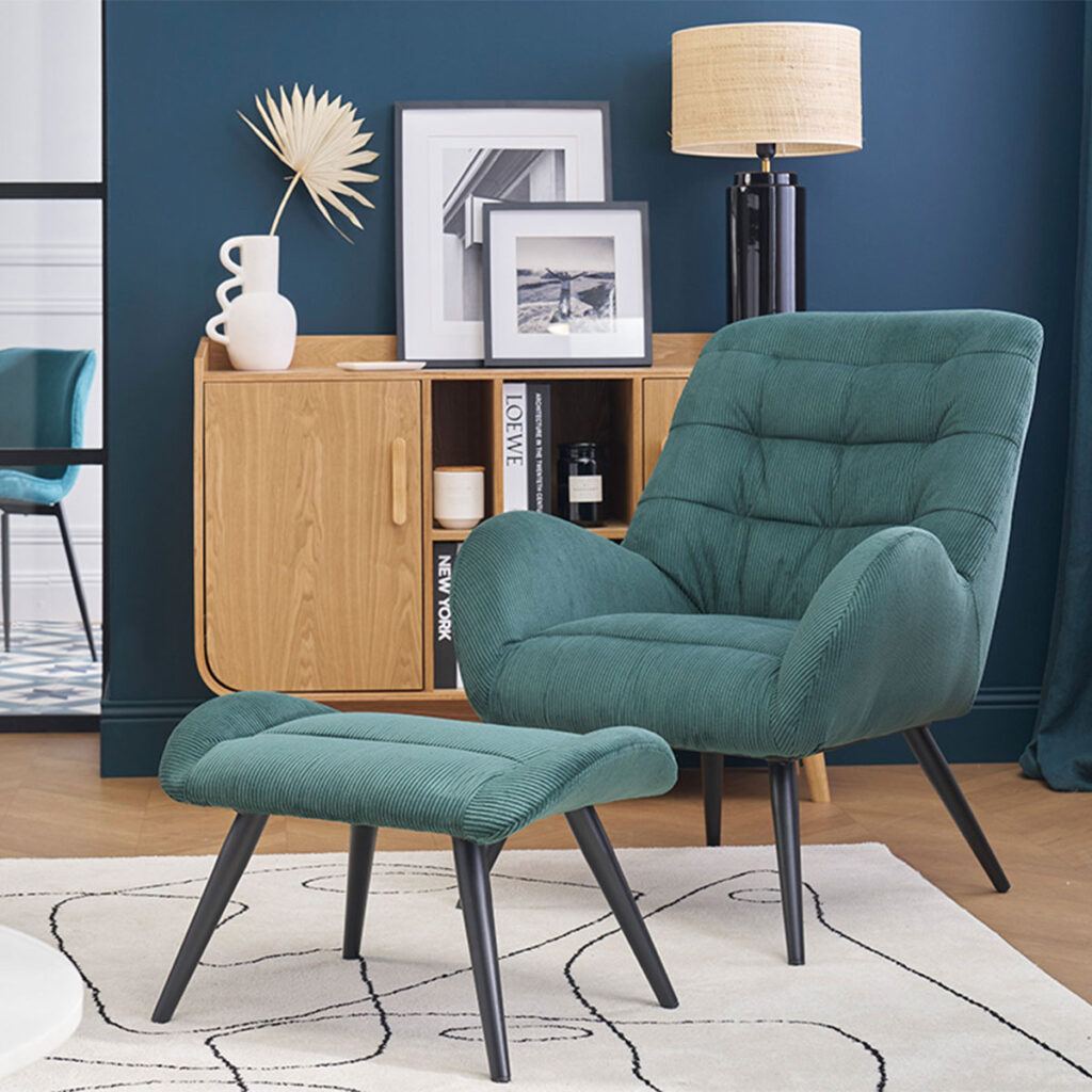 fauteuil et repose pieds en velours cotelé vert